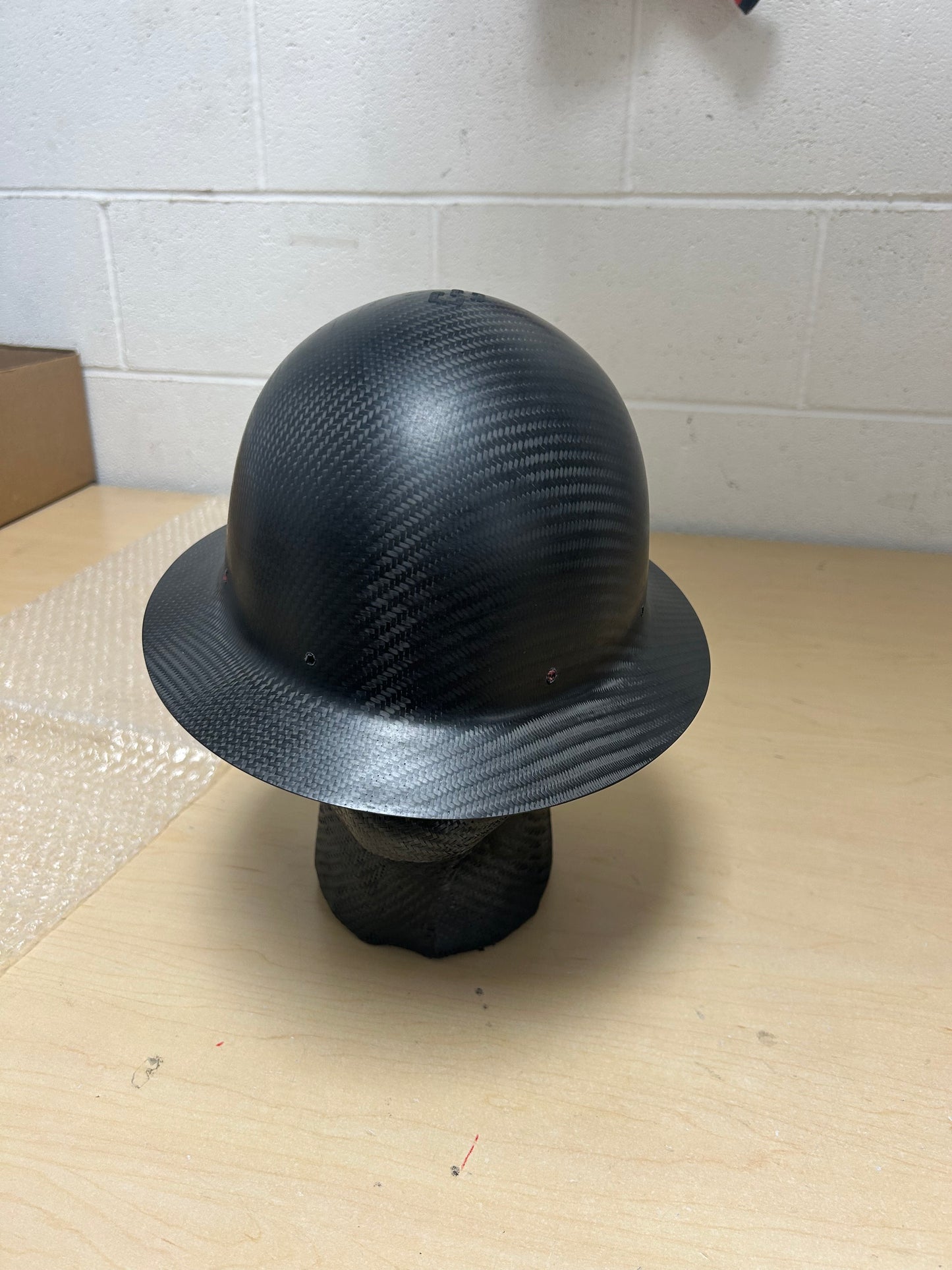 Cosmetic Blemish, CARBON SEMI-GLOSS FULL BRIM WITH CANADA FLAG